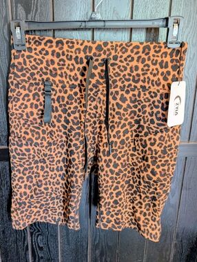 ZYIA NWT Leopard Minx Hustle Shorts - XL